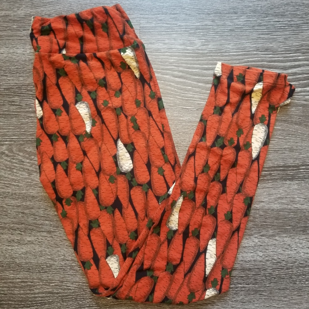 LuLaRoe carrot leggings
